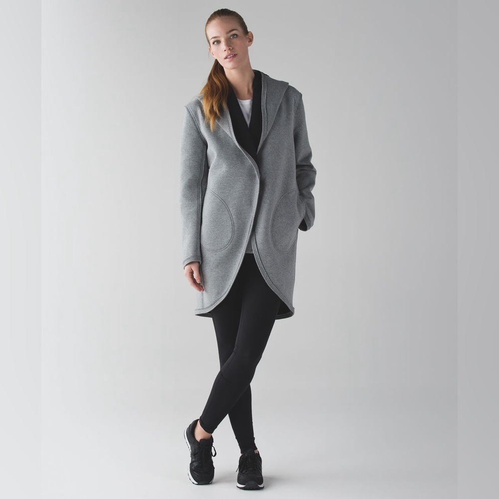 Lululemon &go When You’re Cold Wrap XL